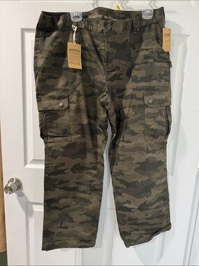 Duluth Trading Co Olive Green Camo Boot-Cut Cargo Pants